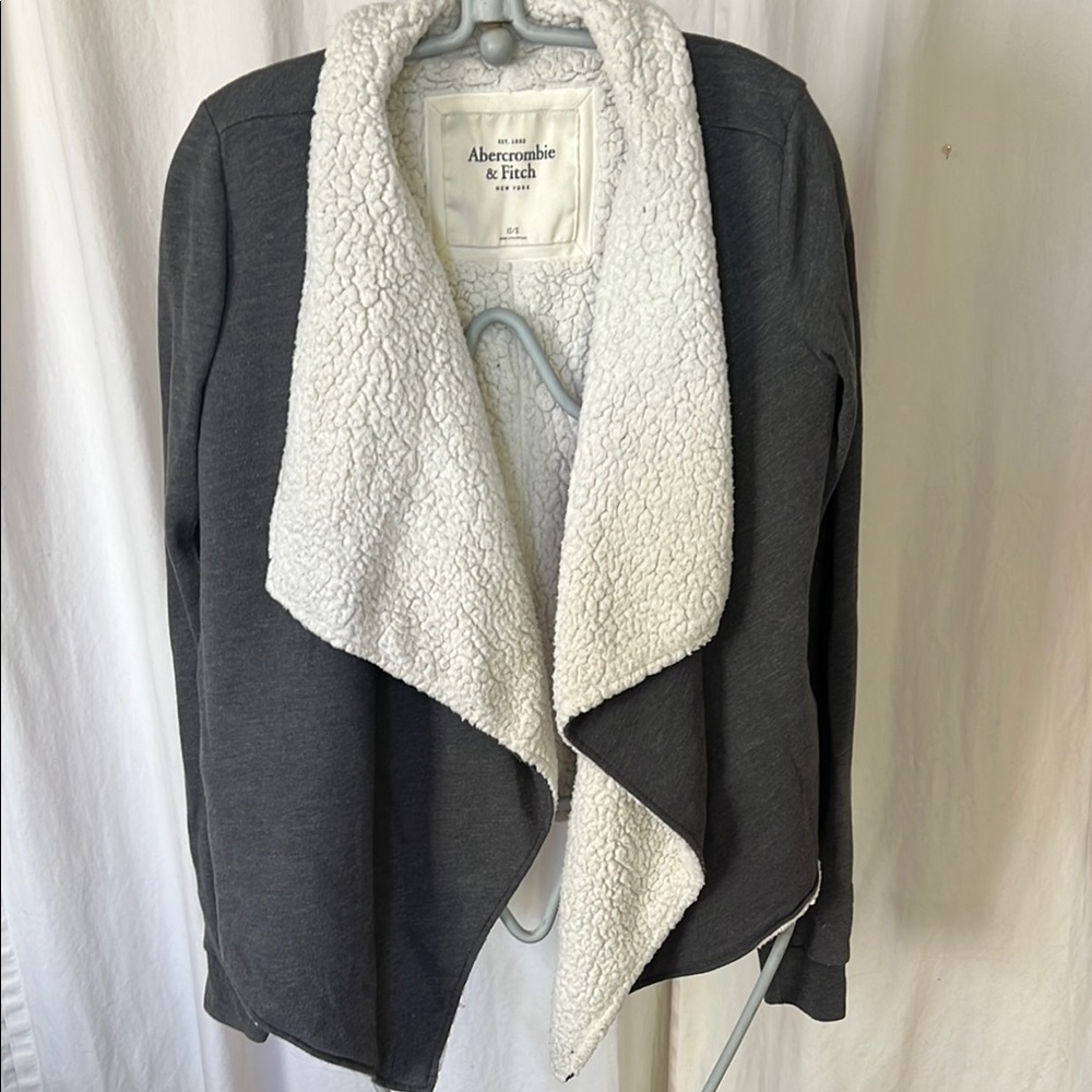 Abercrombie & Fitch Charcoal Jacket with Cream Sherpa fleece xs